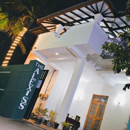 The Alexis'S Guest House Negombo Exterior photo