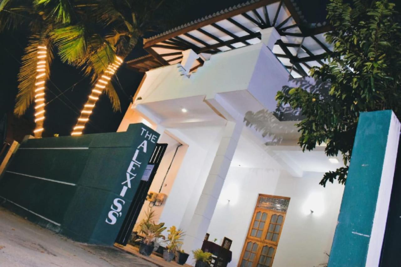 The Alexis'S Guest House Negombo Exterior photo