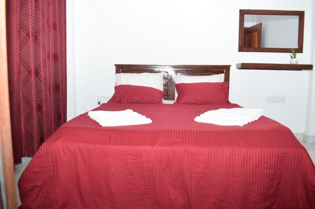 The Alexis'S Guest House Negombo Exterior photo